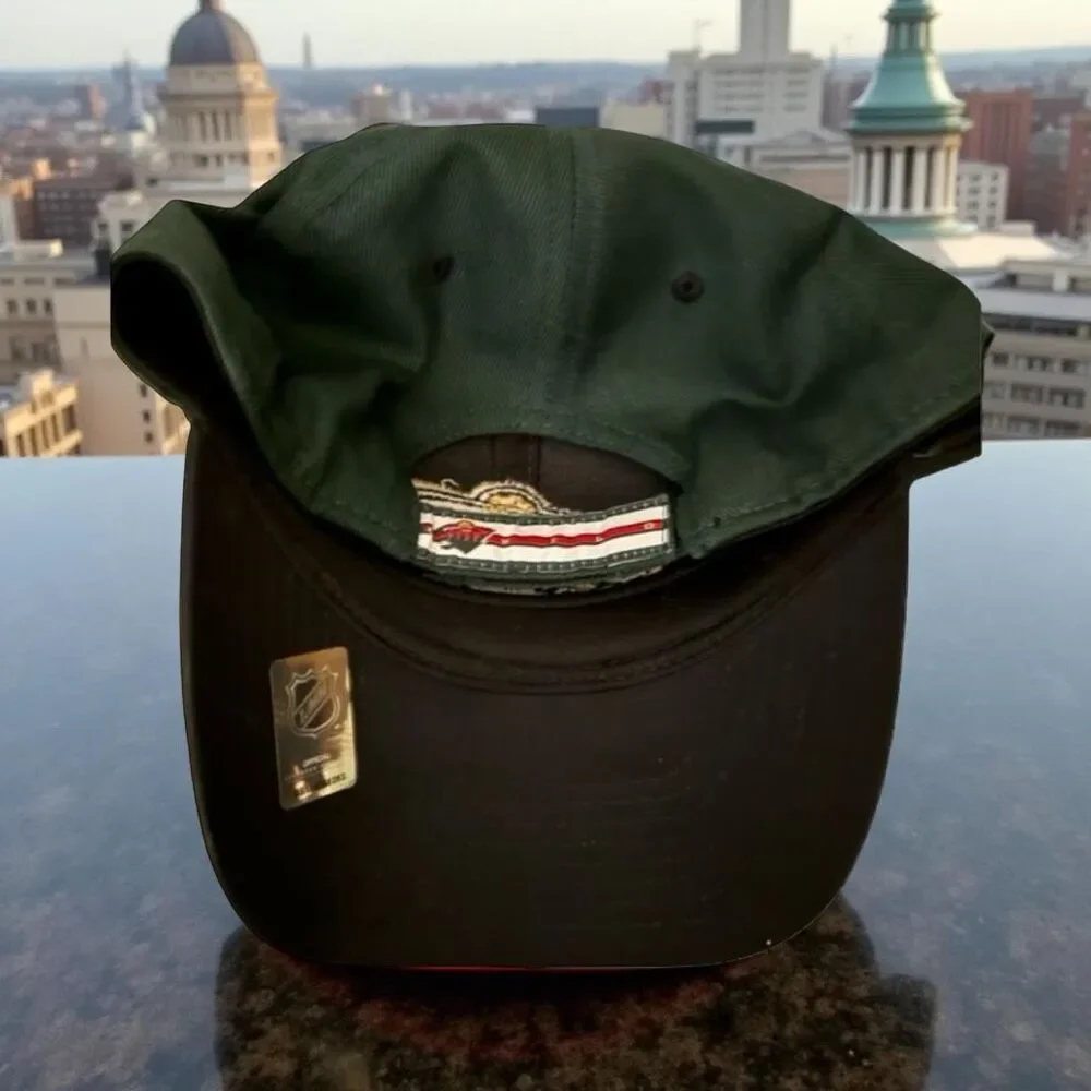 NWOT MINNESOTA WILD Fan Favorite Embroidered Logo Adjustable Back Hat